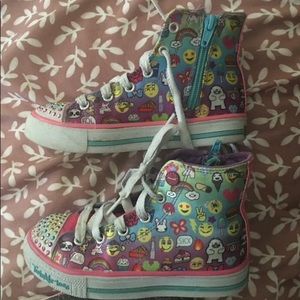 Girls emoji shoes
